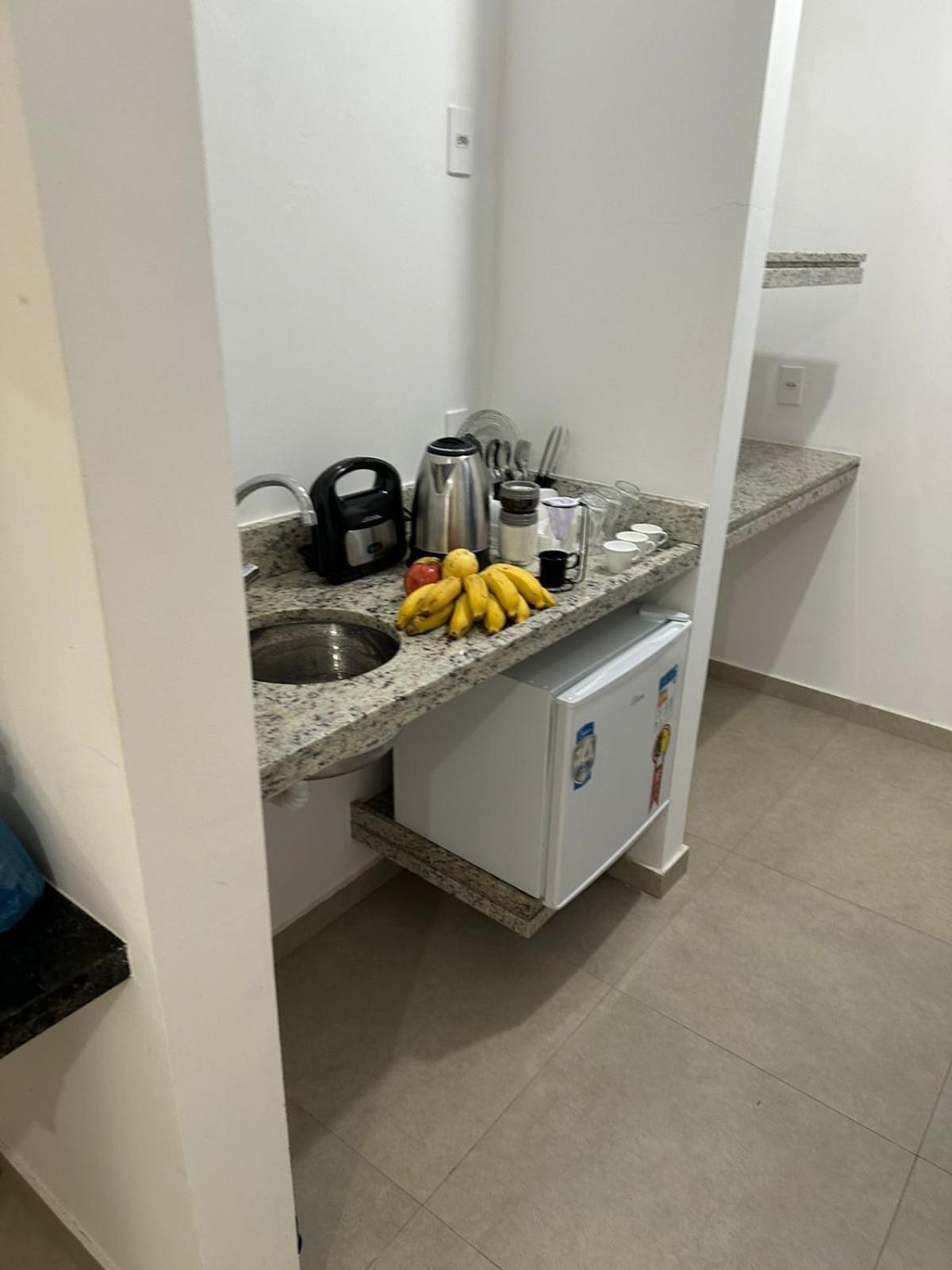 Suite Grega 5- Centro Da Vila Abraao Εξωτερικό φωτογραφία