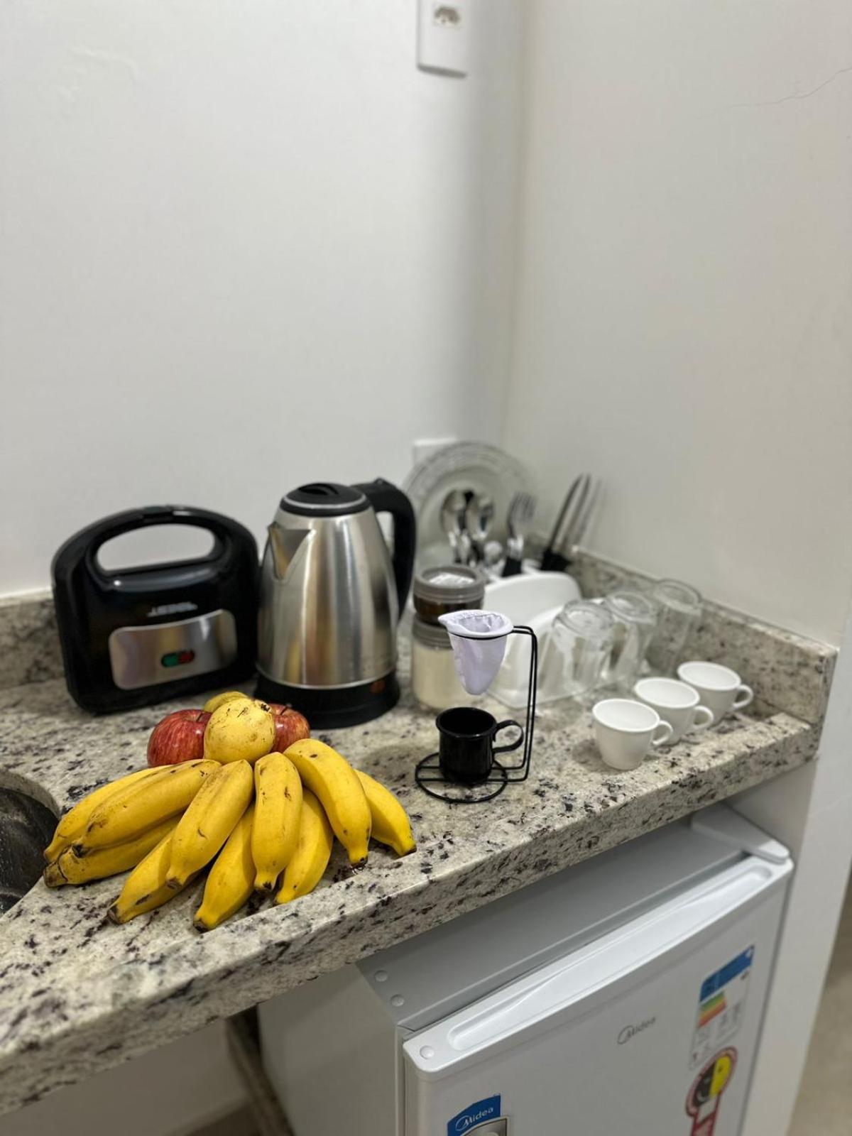 Suite Grega 5- Centro Da Vila Abraao Εξωτερικό φωτογραφία